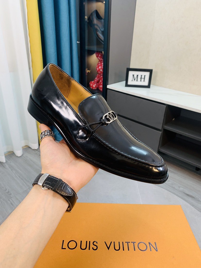 LV Leather Shoes man 012