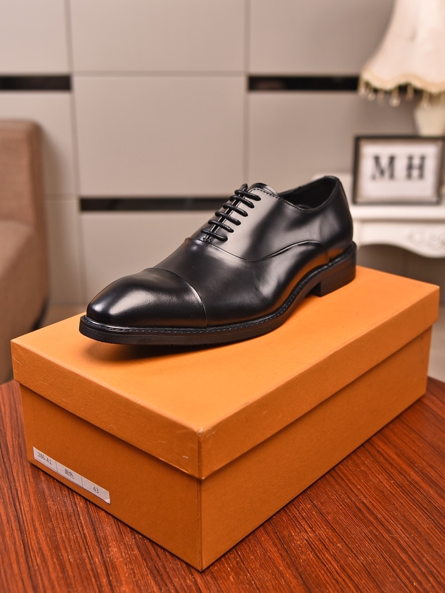 LV Leather Shoes man 024