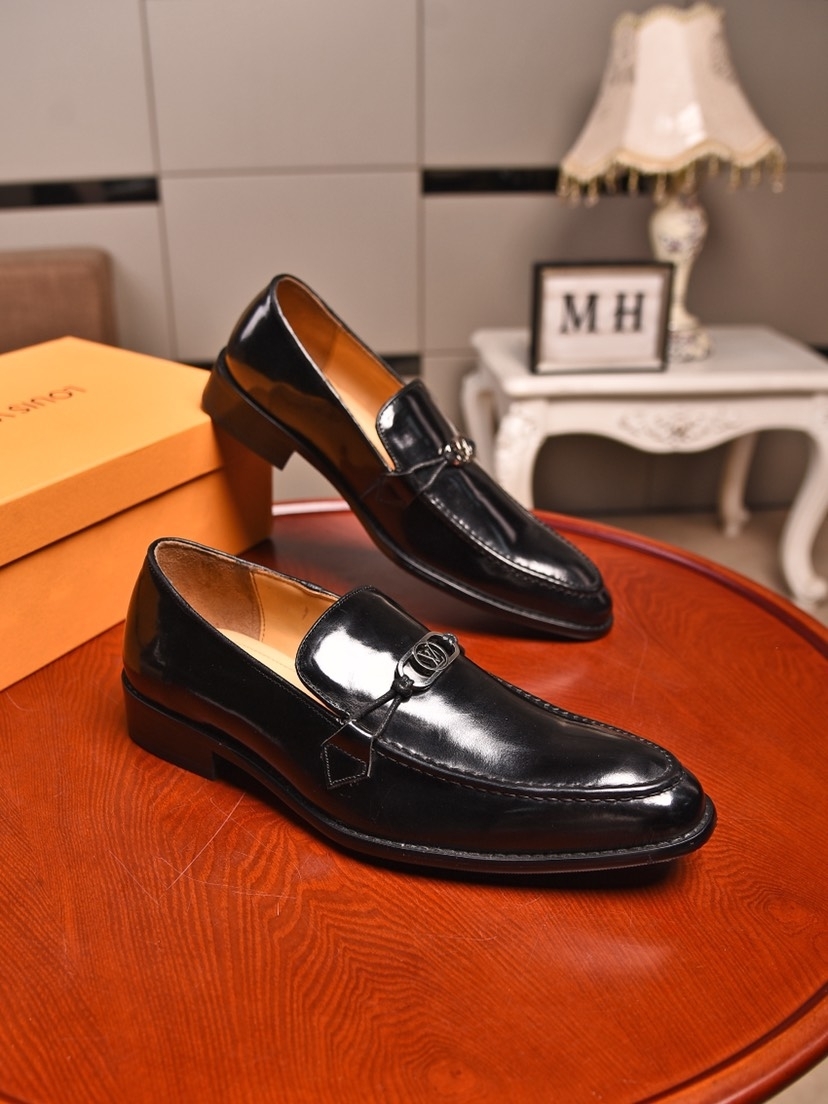 LV Leather Shoes man 035