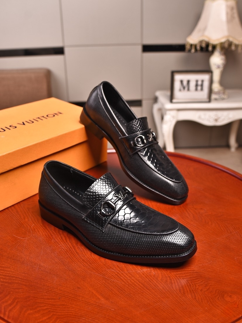 LV Leather Shoes man 038