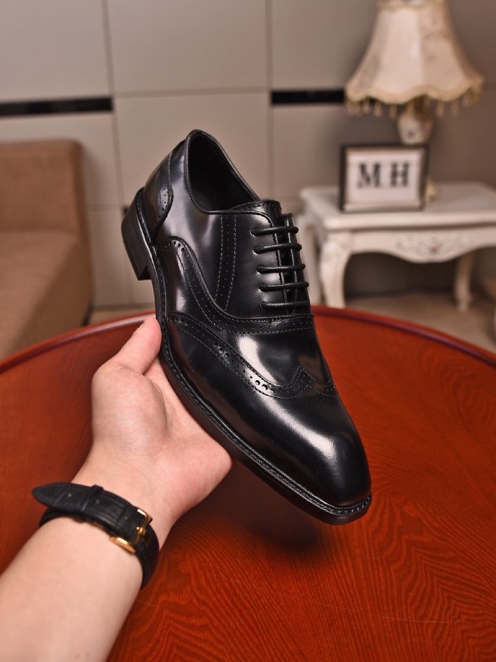 LV Leather Shoes man 066