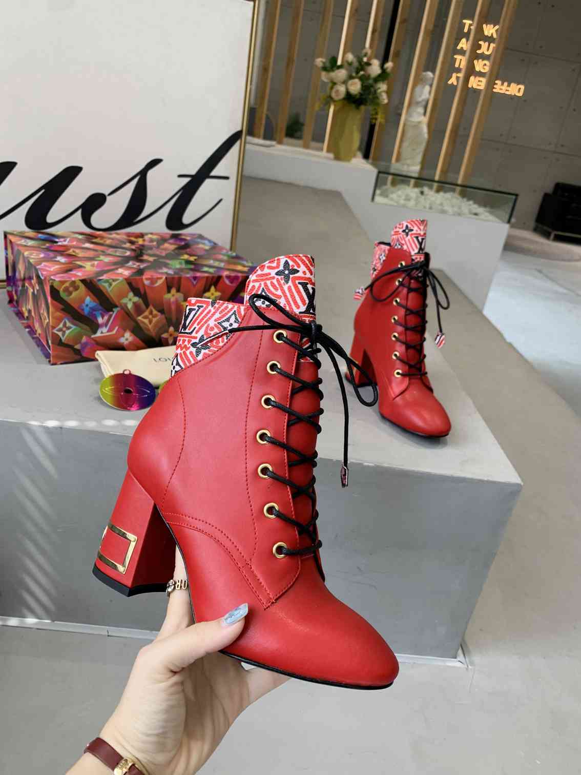 LV Boots woman 011