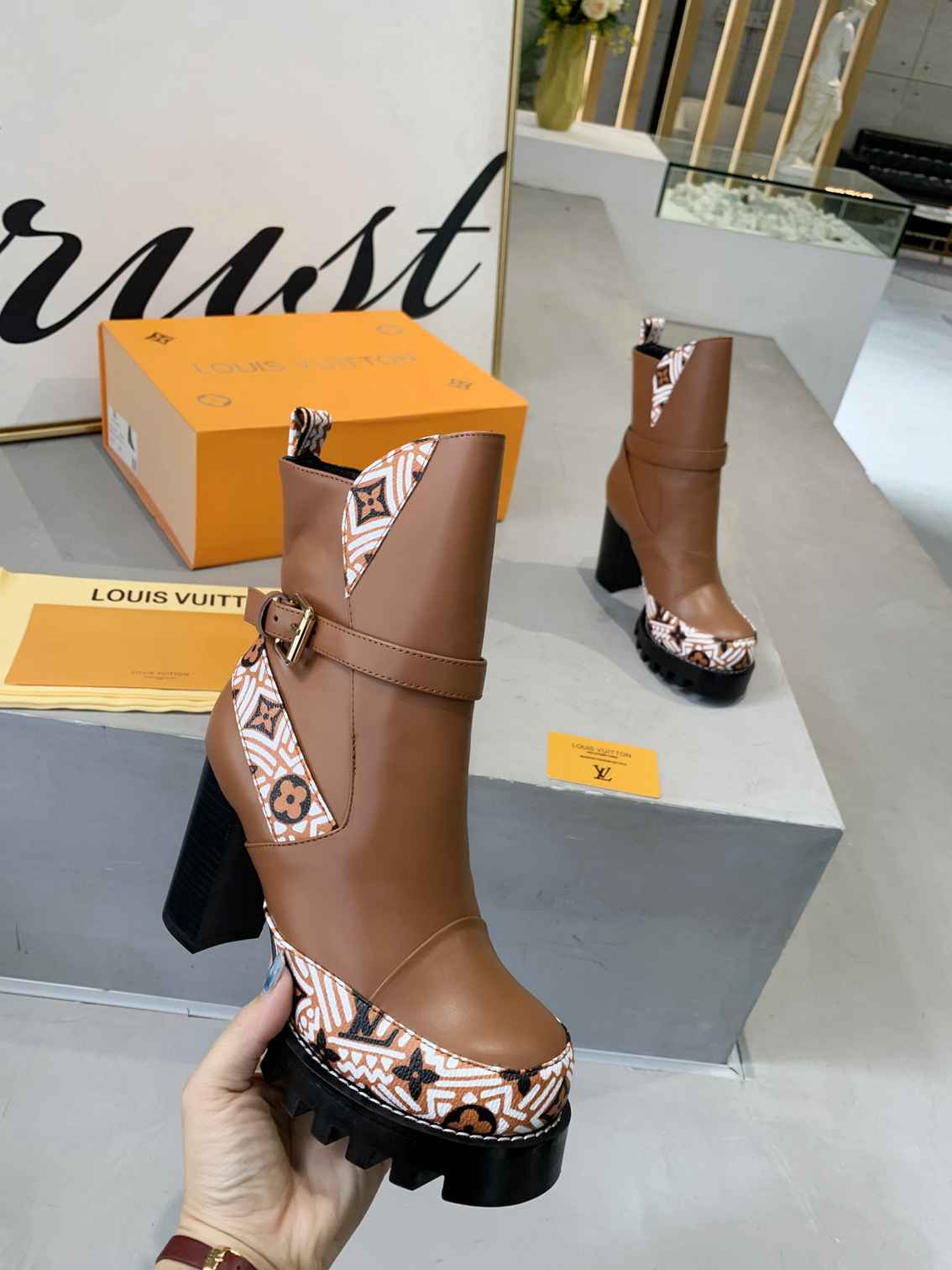 LV Boots woman 015